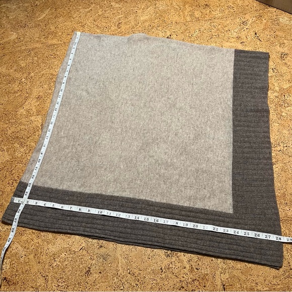 Celeste Cashmere & Wool Lightweight Sweater Poncho Wrap One Size - Picture 10 of 10